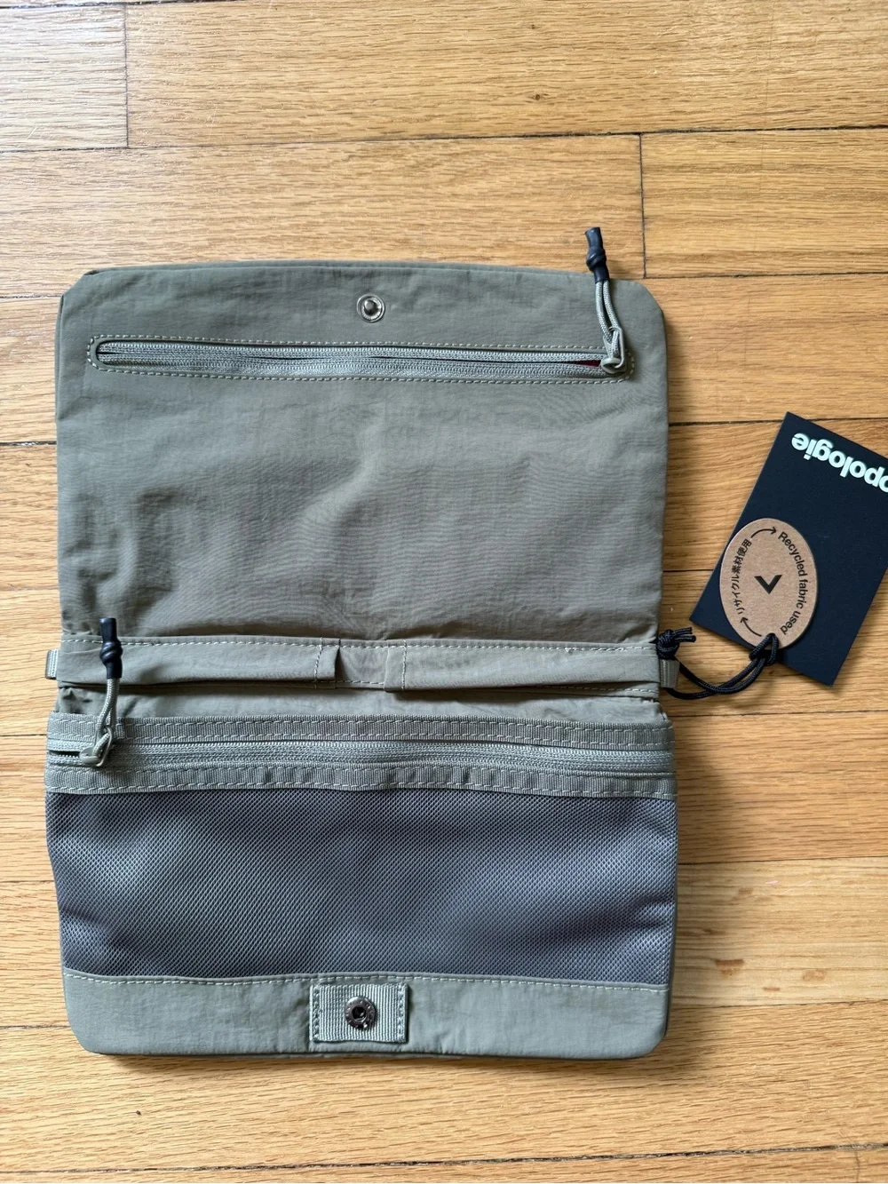 NWT: Topologie Flat Sacoche Small, Color: Moss Papery, New with tags